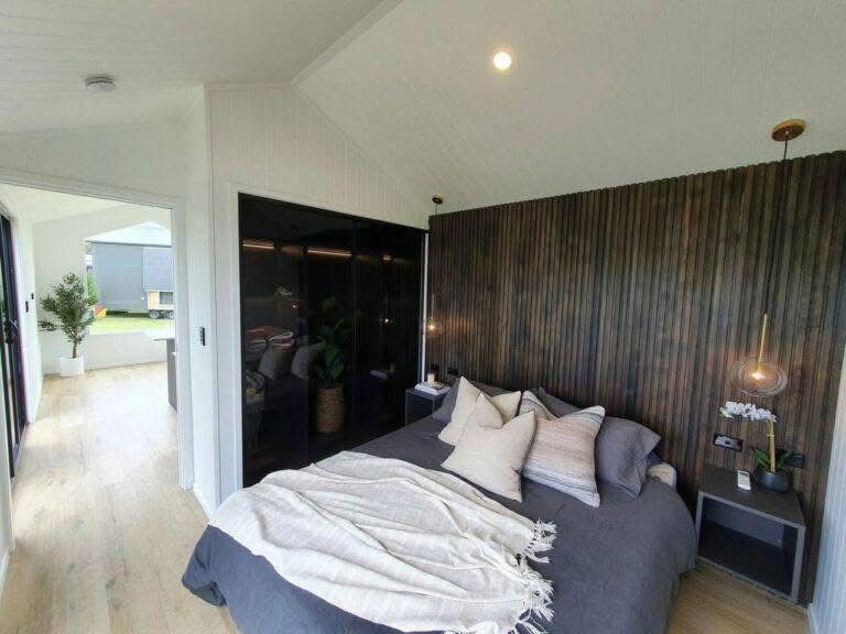 Single-Floor Maple 9500 Tiny House - Image 10
